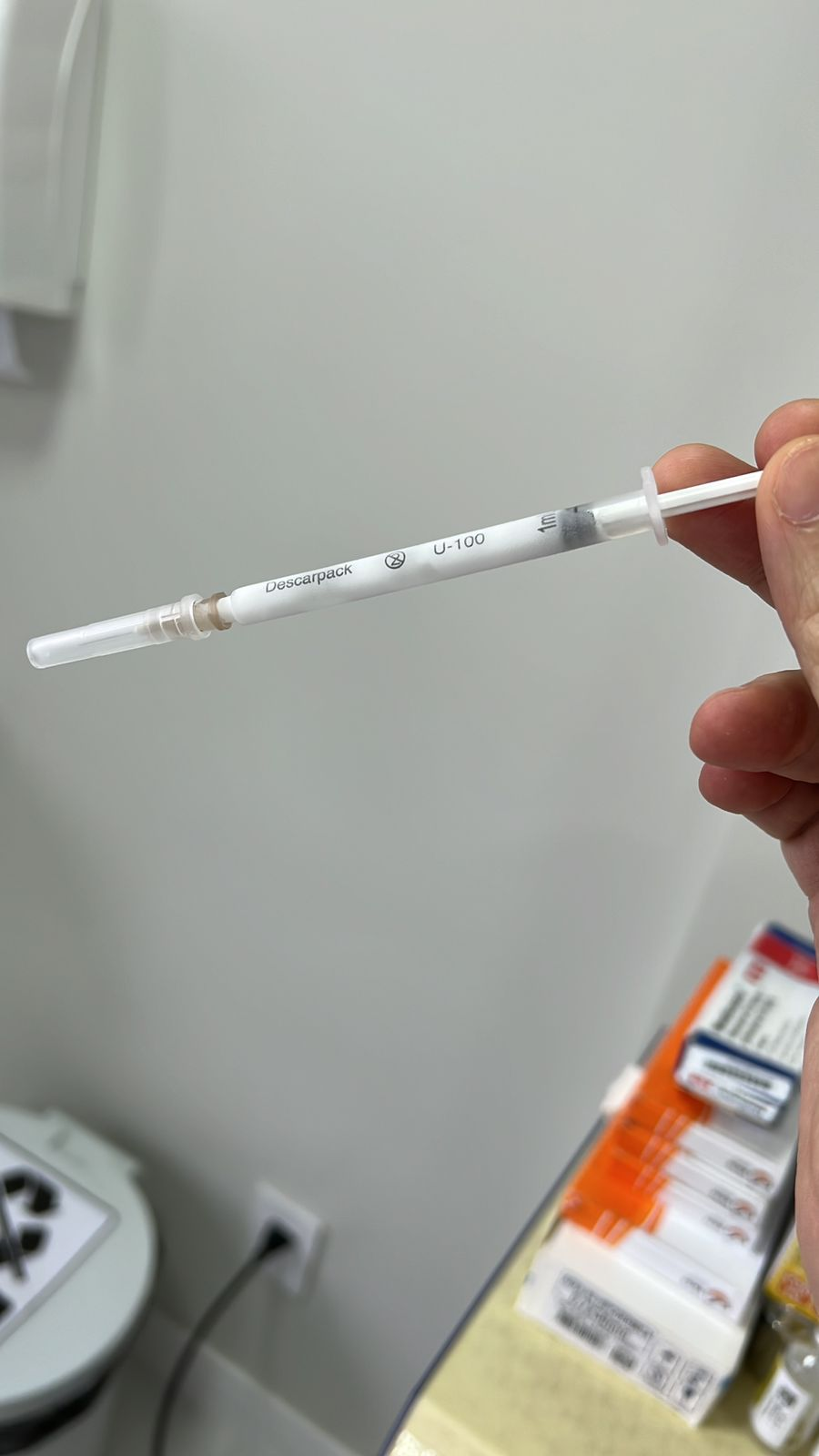 Seringa resfriada preparada para crioescleroterapia